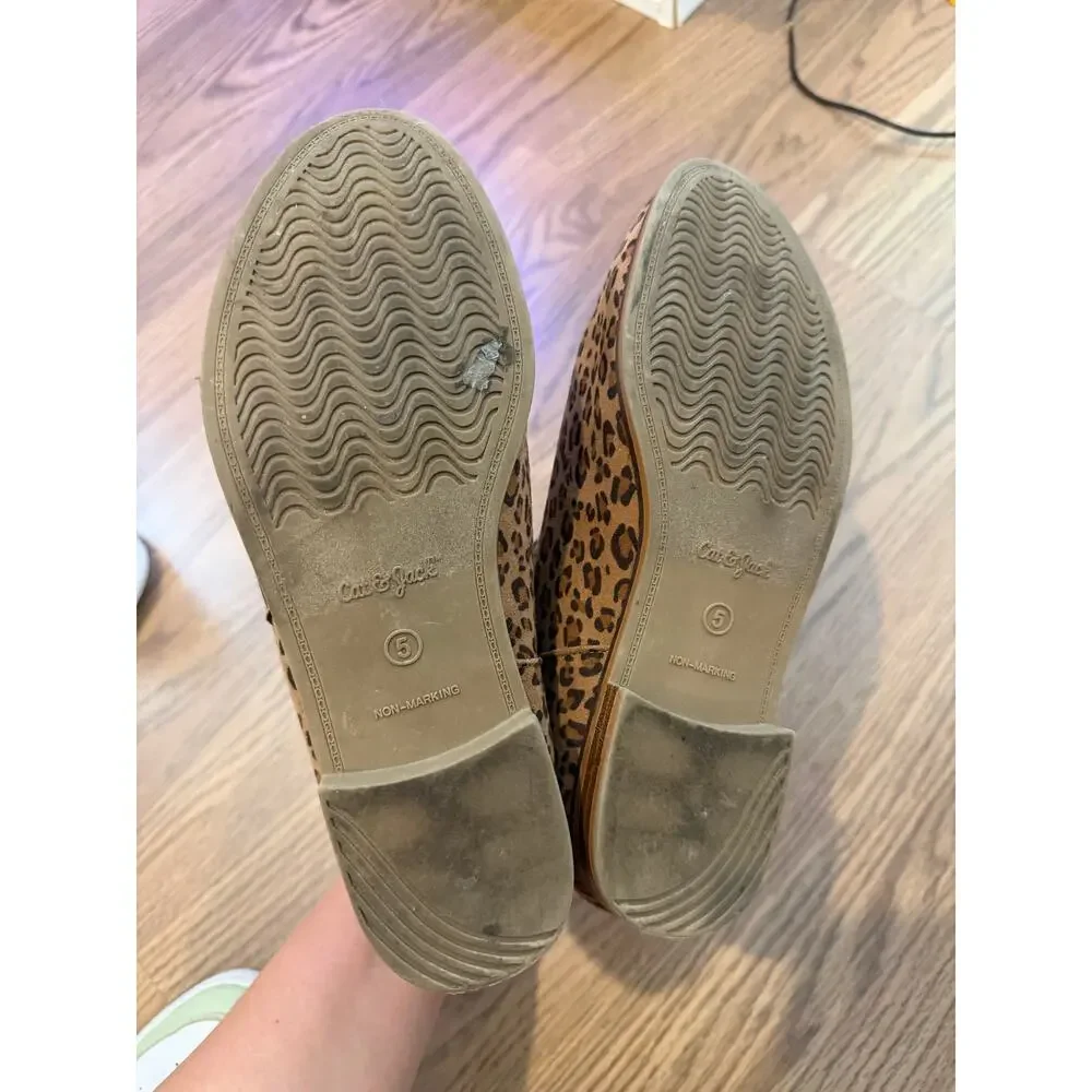 Cat & Jack leopard print
